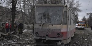βομβαρδισμενο τραμ