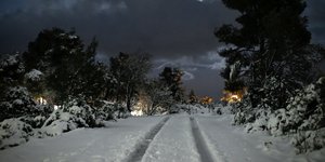 Χιόνια στον δρόμο