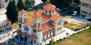 εκκλησια απο ψηλα