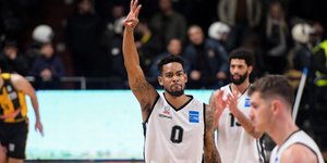 Απόλλων Πατρών-ΑΕΚ, Basket League