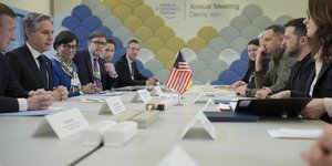 Ο Άντονι Μπλίνκεν και ο Βολόντιμιρ Ζελένσκι