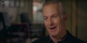 Η στιγμή που ο Bob Odenkirk από το «Better Call Saul» μαθαίνει ότι είναι συγγενής με τον βασιλιά Κάρολο