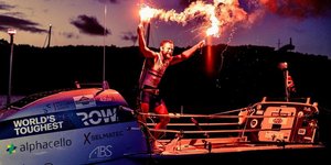 O 36χρονος Έλιοτ Έγουιν με βηματοδότη διέπλευσε κωπηλατώντας τον Ατλαντικό