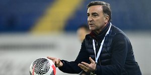 Ο προπονητής του Ολυμπιακού, Κάρλος Καρβαλιάλ