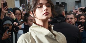 η Ντέβα Κασέλ με τον σύντροφό της