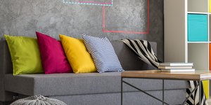 Πώς να κάνετε διακόσμηση με «ντοπαμίνη» -Η νέα τάση που κάνει το σπίτι σας πιο χαρούμενο