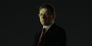 O Εκρέμ Ιμάμογλου