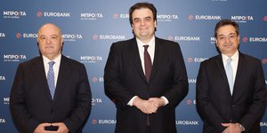 Eurobank: Νέα εποχή για το μακροβιότερο πρόγραμμα εταιρικής κοινωνικής ευθύνης για την Παιδεία