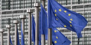 Ευρωπαϊκή Επιτροπή © AP Photo/Yves Logghe