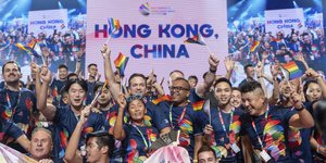 Αθλητές στην τελετή έναρξης των Gay Games στο Χονγκ Κονγκ