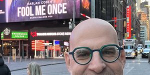 Ο συγγραφέας του Fool Me Once που έγινε σειρά στο Netflix