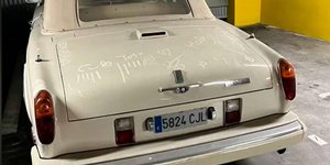 O διάσημος τραγουδιστής με τη Rolls Royce