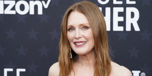 Η Τζούλιαν Μουρ /Photo by Jordan Strauss/Invision/AP