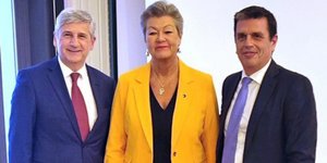 Μάικλ Σπιντελέγκερ, Ίλβα Γιόχανσον, Δημήτρης Καιρίδης