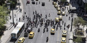 Διάβαση πεζών στην Αθήνα 