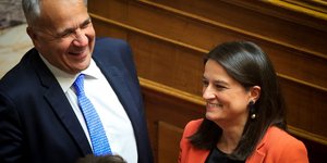 Νίκη Κεραμέως και Μάκης Βορίδης μετά την ψήφιση της επιστολικής ψήφου για τις ευρωεκλογές