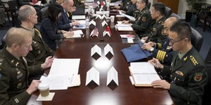 Συνομιλίες μεταξύ Κίνας και ΗΠΑ