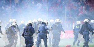 ΜΑΤ σε γήπεδο