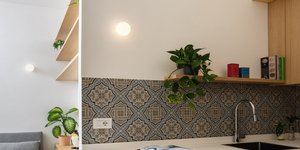 Αυτό το μικροσκοπικό σπίτι στο Μιλάνο δείχνει ότι μπορείτε να ζήσετε ευτυχισμένοι μέσα σε 30 τ.μ.