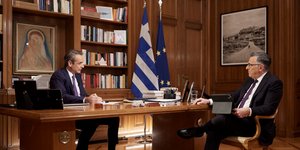 Ο Κυριάκος Μητσοτάκης στη συνέντευξή του στην ΕΡΤ