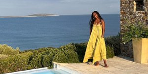 Η ευχή του Μπαράκ Ομπάμα για τα γενέθλια της Μισέλ, με φωτογραφία από Αντίπαρο