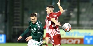 Φάση από τον πρώτο αγώνα για τους «16» του Κυπέλλου Ελλάδας μεταξύ Παναθηναϊκού και Ολυμπιακού