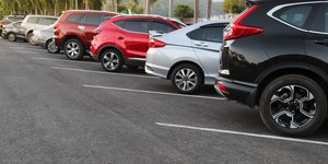 Επίθεση με μαχαίρι δέχτηκε 51χρονος άνδρας, μετά από λογομαχία με 65χρονο για μια θέση πάρκινγκ