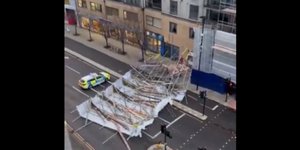 πεσμενη πινακιδα 