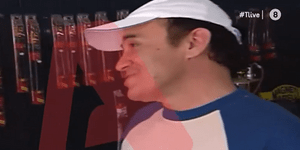 «Άλλος Άνθρωπος»: Δείτε τον Κώστα Πολυχρονόπουλο να παίζει στις Οικογενειακές Ιστορίες, σε επεισόδιο για τον τζόγο