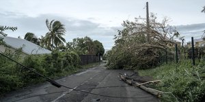 Γαλλία -Νήσος Ρεϊνιόν: Τουλάχιστον 3 νεκροί από τον κυκλώνα Μπελάλ -Άνεμοι έως 200 χλμ την ώρα 