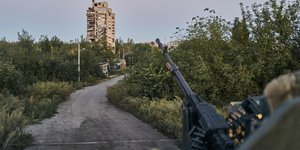 τανκ πολυκατοικια