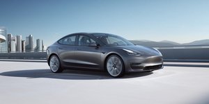 Tesla Model 3 Hertz