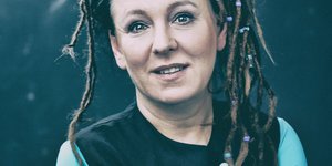 OLGA TOKARCZUK 