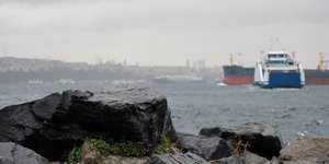 Η κυκλοφορία των πλοίων στο Στενό του Βοσπόρου στην Τουρκία ανεστάλη το πρωί της Κυριακής, 21/01