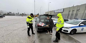 Μπαράζ ελέγχων από την ΕΛΑΣ για αντιολισθητικές αλυσίδες