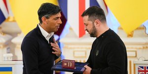 Σούνακ-Ζελένσκι υπέγραψαν συμφωνία για την ασφάλεια της Ουκρανίας