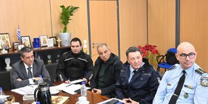 Σύσκεψη αστυνομικών και του Δήμου Αχαρνών