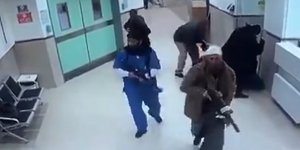 Στιγμιότυπο από την έφοδο των Ισραηλινών κομάντο σε νοσοκομείο της Δυτικής Όχθης