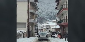 Χιονισμένος δρόμος