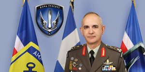 Δημήτρης Χούπης