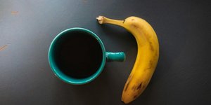 Μπανάνα με καφέ