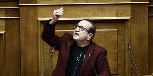 Ο Σπύρος Μπιμπίλας στη Βουλή
