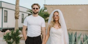 νύφη με Zara και γυαλιά