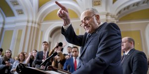 Ο ηγέτης της πλειοψηφίας των Δημοκρατικών στη Γερουσία, Τσακ Σούμερ