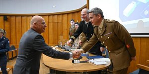Από τη συνάντηση του Νίκου Δένδια με τα στελέχη του βρετανικού υπ. Άμυνας