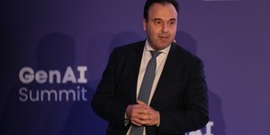 O Δημήτρης Παπαστεργίου κατά την παρουσίαση