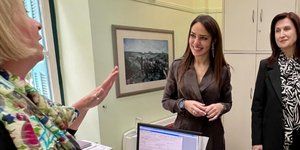 Επίσκεψη Δόμνας Μιχαηλίδου στην Α’ τοπική μονάδα και στη Β’ Διεύθυνση Συντάξεων ΕΦΚΑ Πειραιά