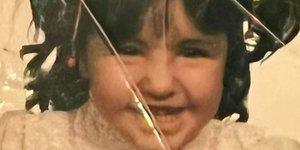 Έλενα Παπαρίζου