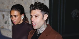 ο Fedez στο show του οίκου Versace