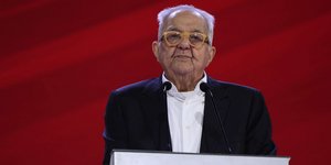 Ο Αλέκος Φλαμπουράρης στο συνέδριο του ΣΥΡΙΖΑ